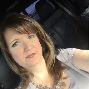 Meet your Posher, Dee